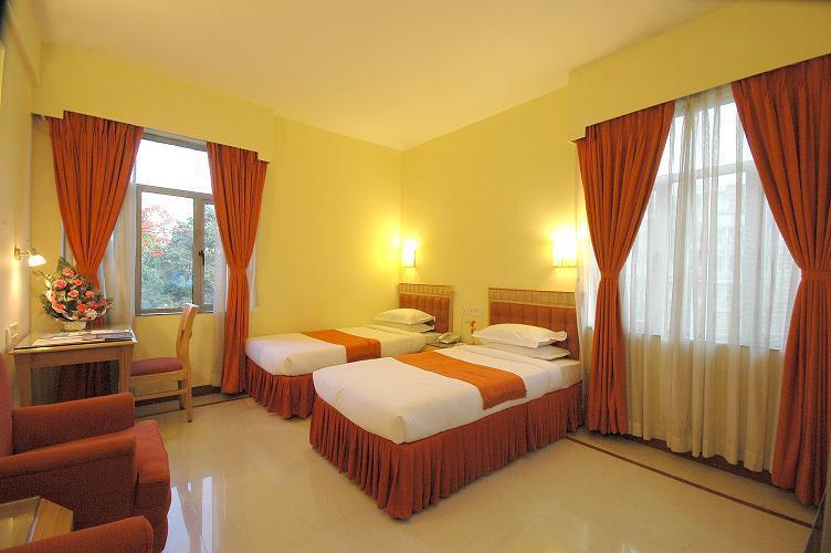 The Senator Hotel Kalkutta Kültér fotó